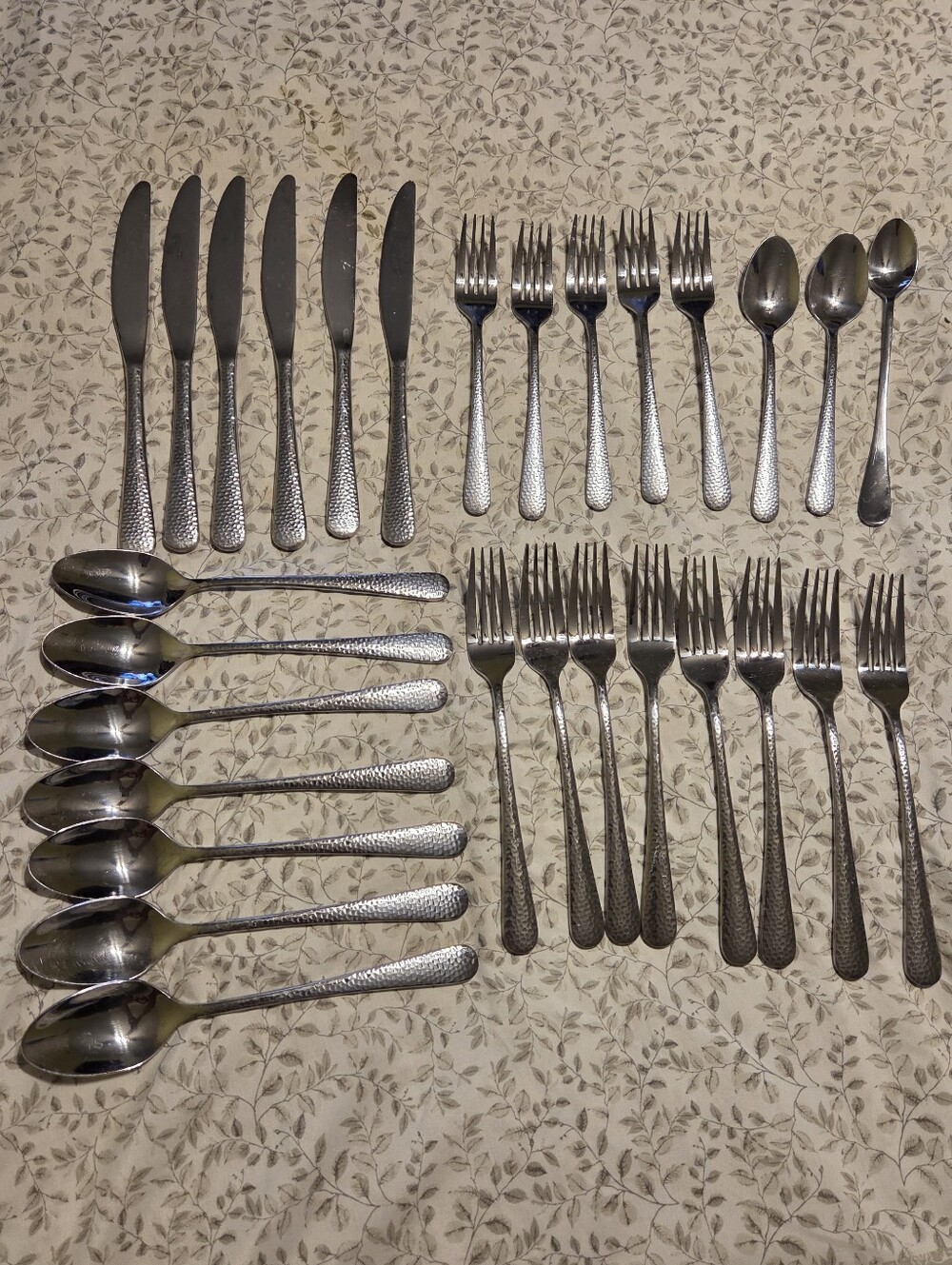 Cambridge Hammered Stainless 29-Piece Flatware Set in Silver